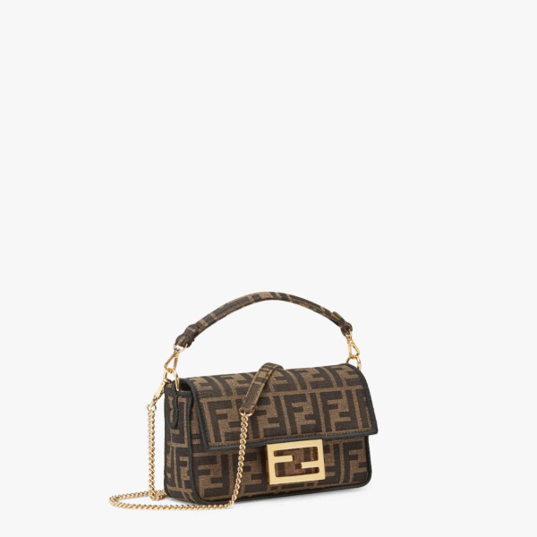 01206C03-6B1F-8139-2CFC-61D9AA2A4BC8.png Fendi Baguette Mini