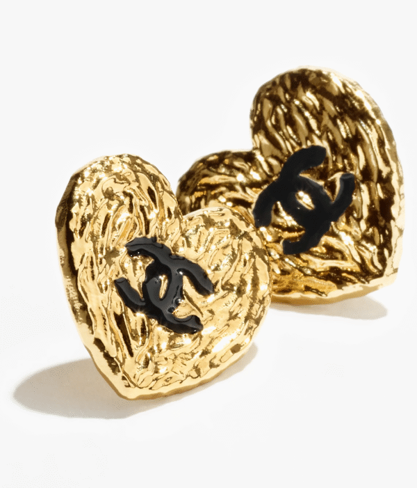 STUD EARRINGS