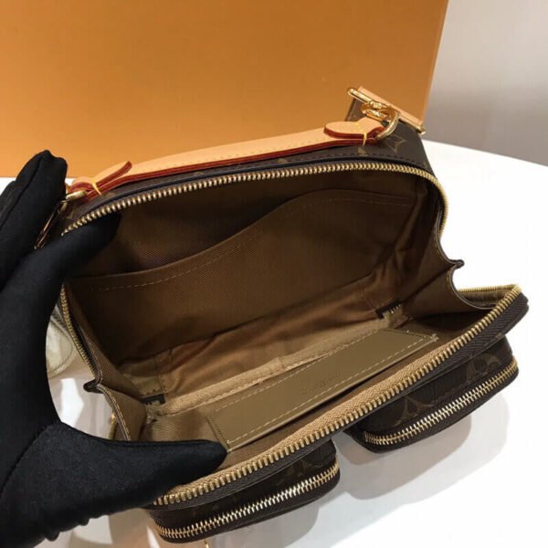 Louis Vuitton Utility Crossbody M80446