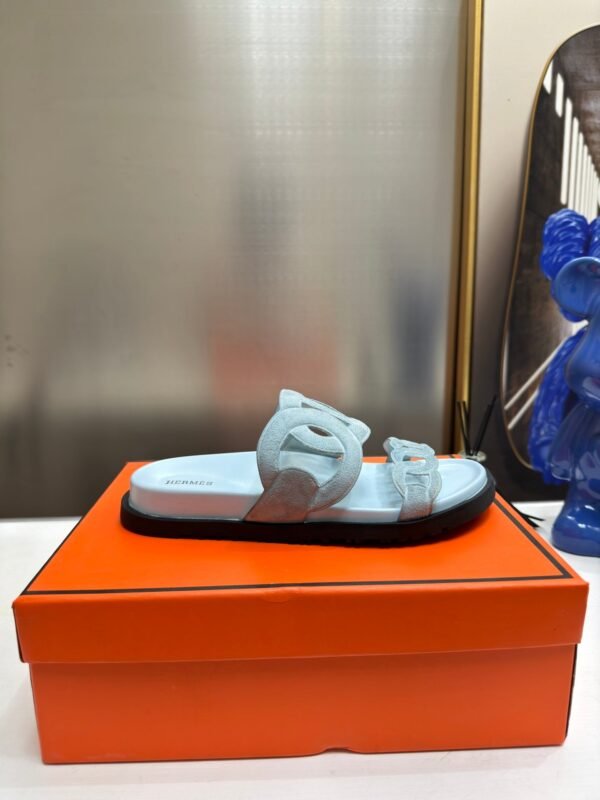 02141BD8-BEC1-14FC-9166-CCCDDA10675A.jpg Hermes Women's Extra Sandal