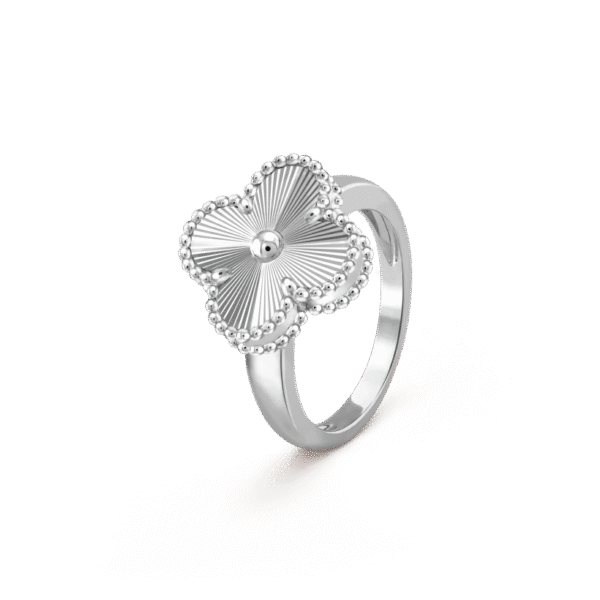 Vintage Alhambra ring