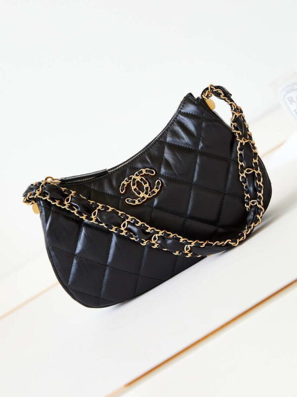 Chanel Aged Calfskin Quilted Small 19 Hobo Black