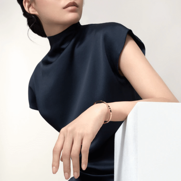 03F8F1BE-3741-AC9E-9250-CF1AEBBB24B8-1.png LOVE BRACELET, SMALL MODEL, 6 DIAMONDS