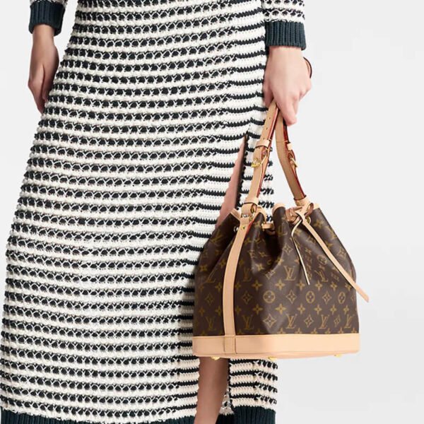 Louis Vuitton Petit No&eacute; M46984