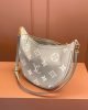 059D66A4-274A-9D28-BE95-20B47C9920E6.jpg Louis Vuitton Loop Hobo M46738