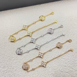 05C5D0BA-5D6B-B4CC-9C7B-0B0898201C55.jpg Color Blossom BB Multi-Motifs Bracelet - White gold