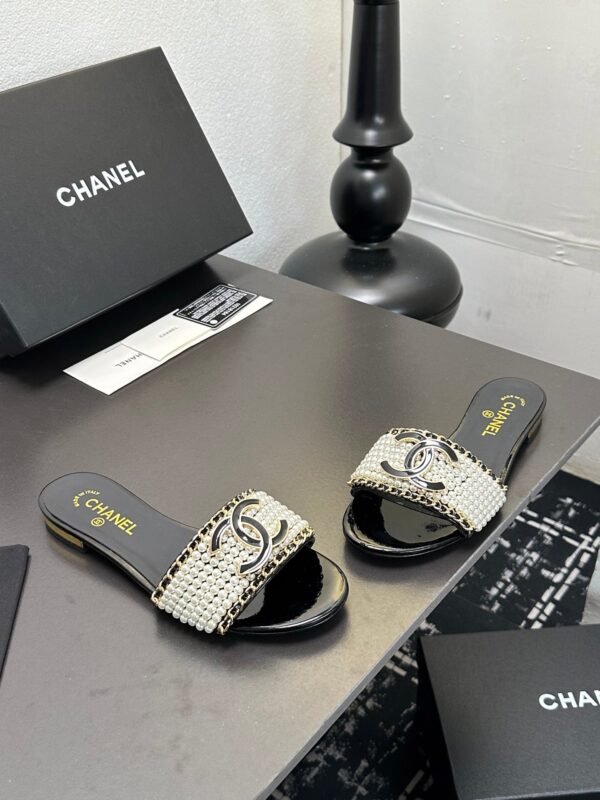 Chanel Women's Logo 25ss CC Sandal