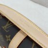 0628017A-D853-5366-A9DC-ECD0F3C721E2.jpg Louis Vuitton M46740 Saumur BB