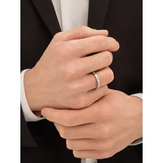 06D56100-72EF-8508-CC41-102AB7CC6932.png SERPENTI VIPER RING - US 5