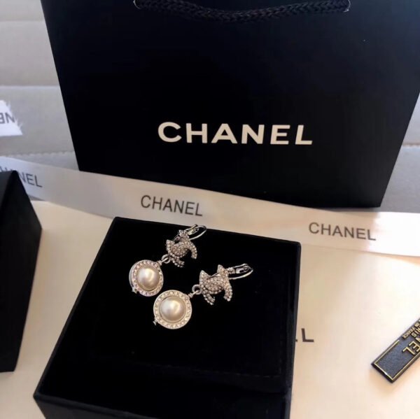 06F8518E-0544-4B48-522A-2C14AD0D707F.jpg jewelry20