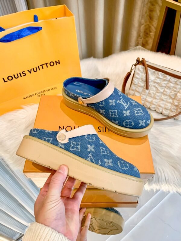 Louis Vuitton Women's Pool Pillow Comfort Sandal