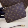 0AFA92FE-0553-84F9-FC81-FB3B7E1FD32C.jpg Louis Vuitton Loop Hobo M46311