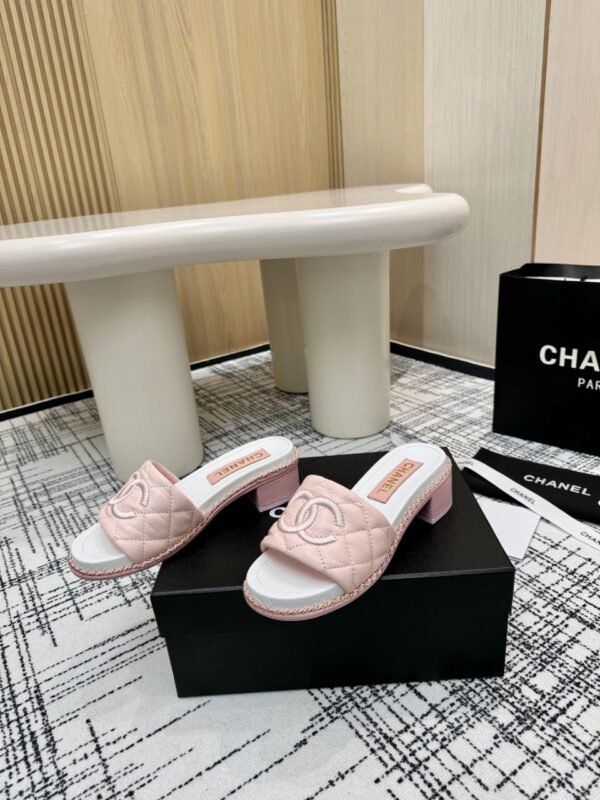 Chanel Women's Logo 25ss CC Sandal