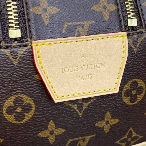 0CC30D96-FA50-E3C7-4190-2EB1E6EBA4D5.jpg Louis Vuitton Dopp Kit Toilet Pouch M44494