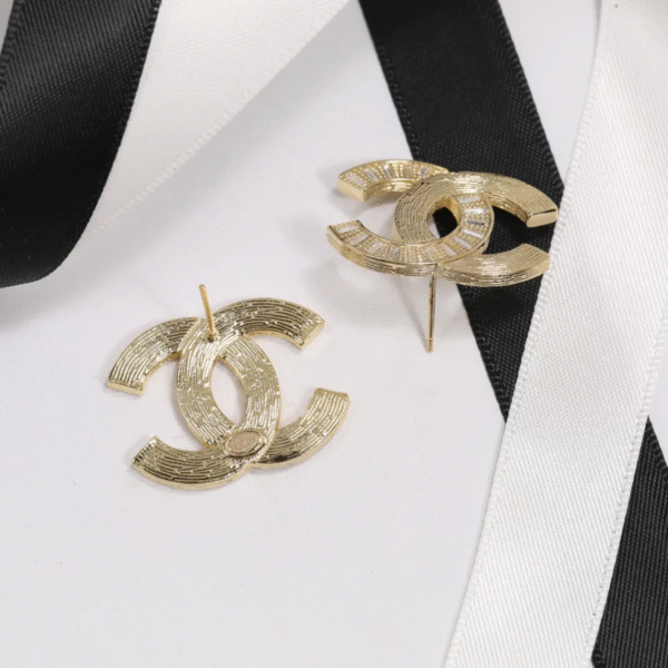 0D0815F2-F447-8096-CAFB-B76D1F273FCC.png CCE642 cc Earring For Women