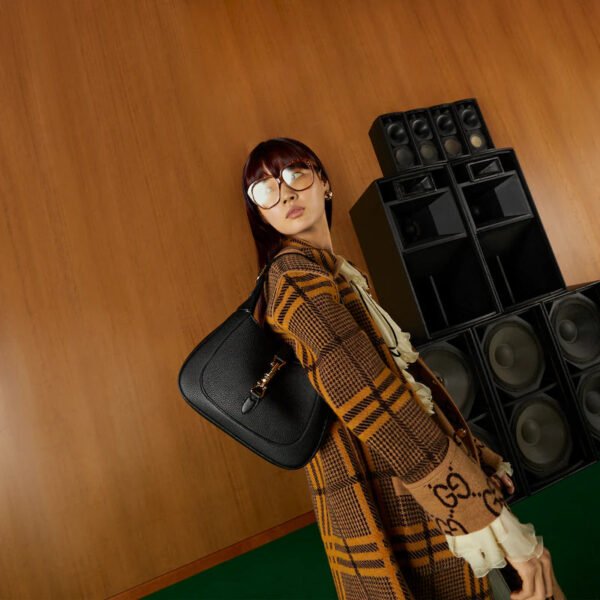 0D821474-0397-B647-63E8-F43FEF370662.jpg JACKIE 1961 SMALL NATURAL GRAIN BAG