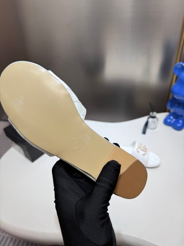 Chanel Women's Logo 25ss CC Sandal