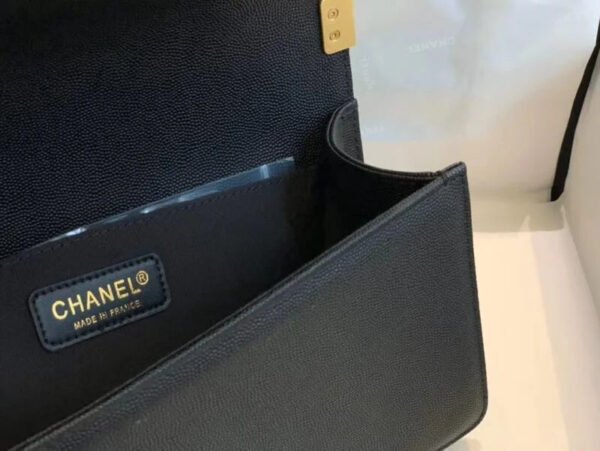 Chanel Boy Chanel Chain Shoulder Bag A67086 Caviar Skin Black Used Women Shw