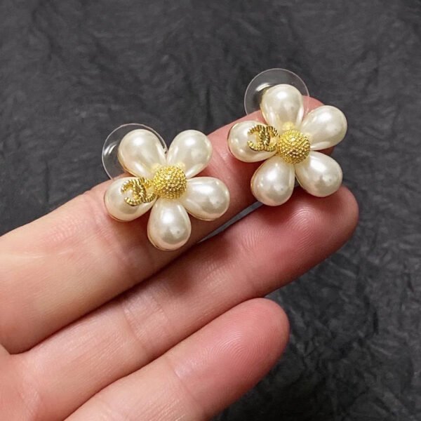 0EAB6E44-C4ED-0B8F-0C2F-F94545D37117.jpg CC Jewelry New 17