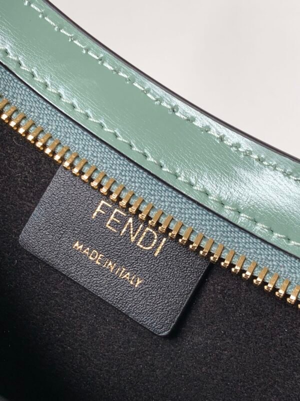 0F3BF877-2140-1FB0-3003-050D816C8A8E.jpg Fendi O'lock Swing Bag