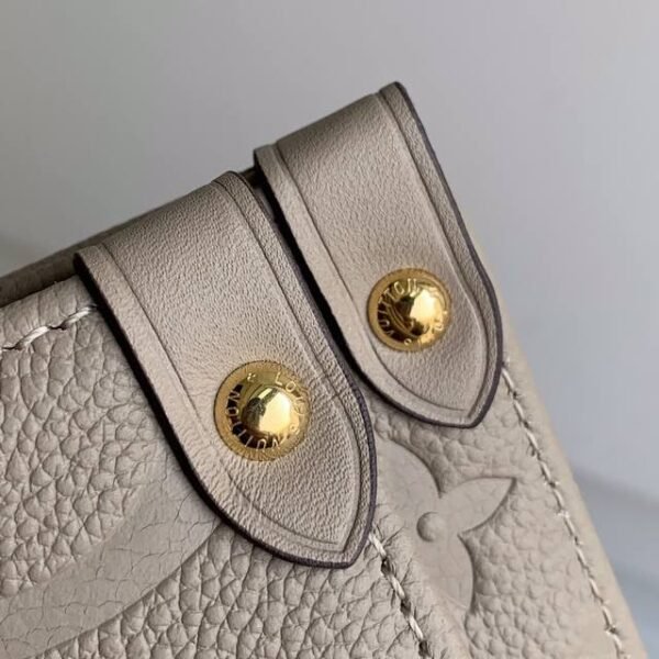 116BC041-B51A-EF8C-F111-CABF98D9C31B.jpg Louis Vuitton OnTheGo MM M45607