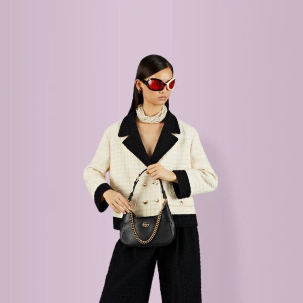 1226988D-5C9E-C8EB-0168-42CC95DA19C1.jpg APHRODITE SMALL SHOULDER BAG