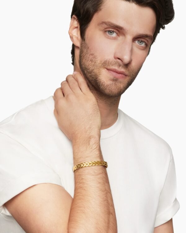 Chevron Cuff Bracelet 18K Yellow Gold, 9mm