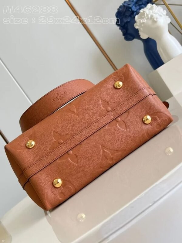 1460CDDC-D71F-38AE-3B5B-8C2840362425.jpg Louis Vuitton M11790 CarryAll PM
