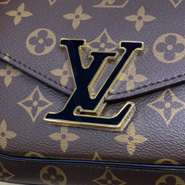 Louis Vuitton Passy Bag M45592