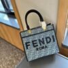 158DB7A3-CCA5-4436-AF75-8859933AC2A6.jpg Fendi Sunshine Small - COFFEE F