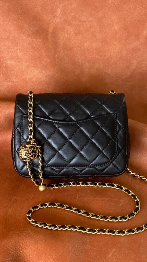 Chanel Classic Bag Black For Women, Women&rsquo;s Bags 7.1in/18cm
