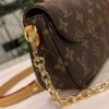 Louis Vuitton Wallet on Chain Ivy M81911