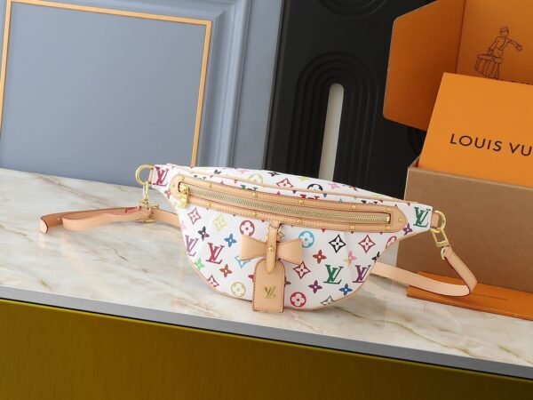1BFCD8D8-4DC0-7313-8176-4E8D1B1A6D9F.jpg Louis Vuitton M13660 LV X TM High Rise