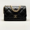 1C662B60-3A15-86FF-F03D-9433428CFBEB.jpg 19 Handbag - Maxi