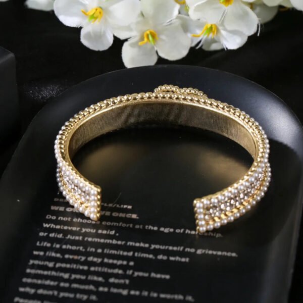 1E95763E-EA95-D6B7-40D7-3742F2E52AF0.jpg CC Bracelet 0005
