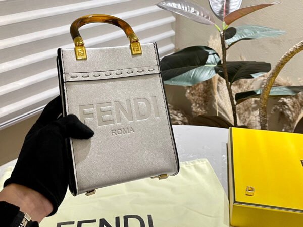 Fendi Sunshine Shopper Bag - 35x17x31cm