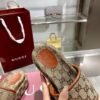 1F2A14DD-13B2-8C3A-0E22-E0964F90EA6C.jpg GUCCI Women's Platform Slide Sandal