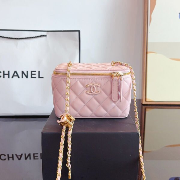 Clutch with Chain - black