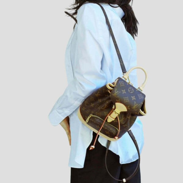 Louis Vuitton Montsouris Mini M11199