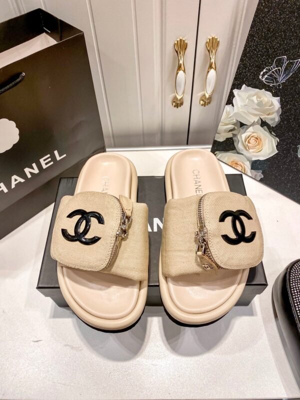 Chanel Women's Logo 25ss CC Sandal