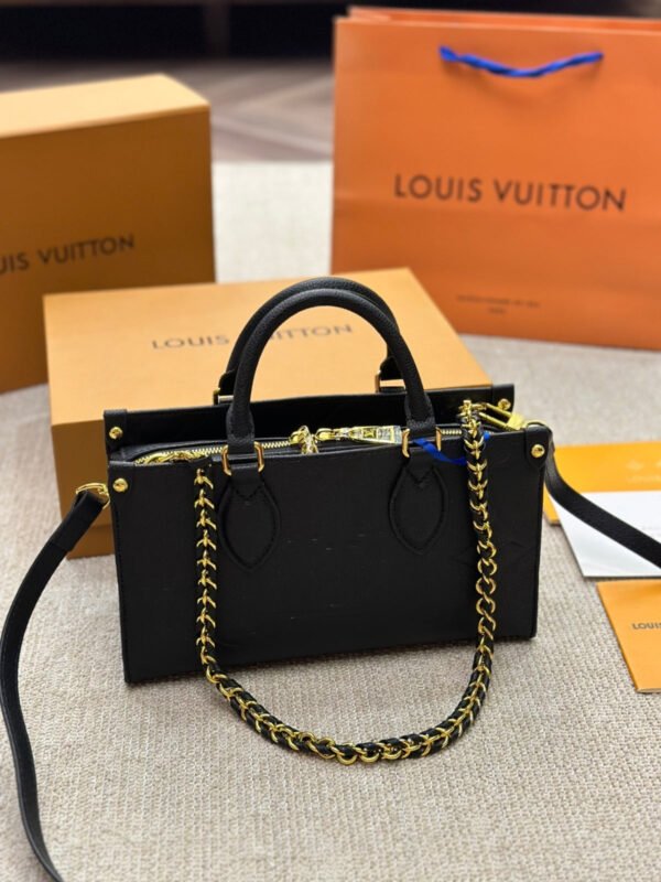 Louis Vuitton OnTheGo East West M23640