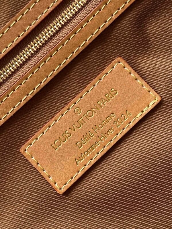 24366592-27D1-BFFB-94B3-1F986611A2D0.jpg Louis Vuitton M11541 Keepall Bandoulière 50