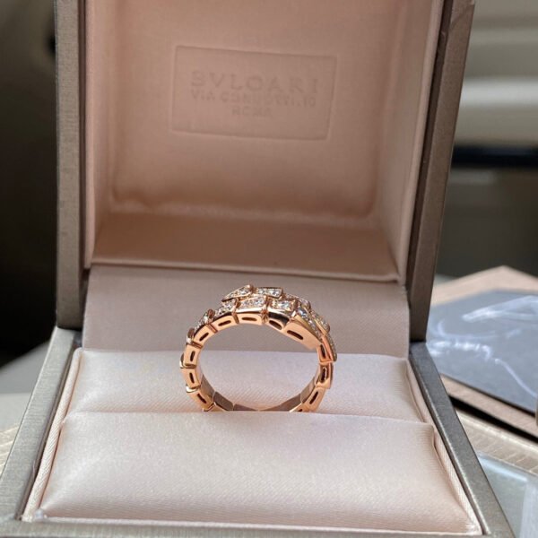 24507FF3-7969-277B-9834-93C4A22A28D8.jpg Serpenti Viper Ring