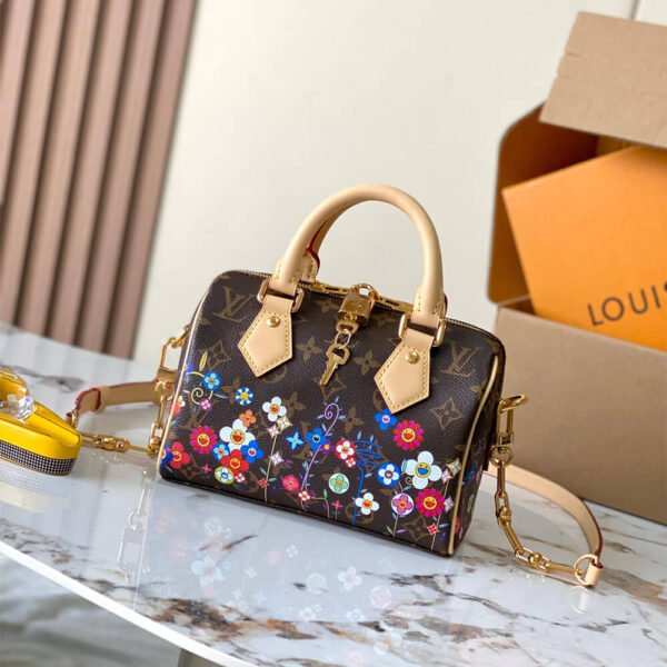 24DCF293-C6CB-1369-94C2-2C57AF104AB6.jpg Louis Vuitton M14175 LV x TM SPEEDY BANDOULIÈRE 20