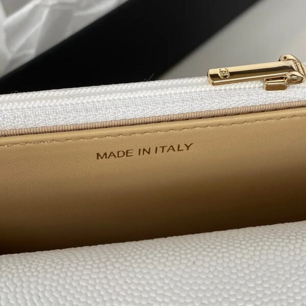 Chanel Small Flap Bag Gold Hardware White For Women, Women&rsquo;s Handbags, Shoulder Bags 7.5in/19cm AP2840