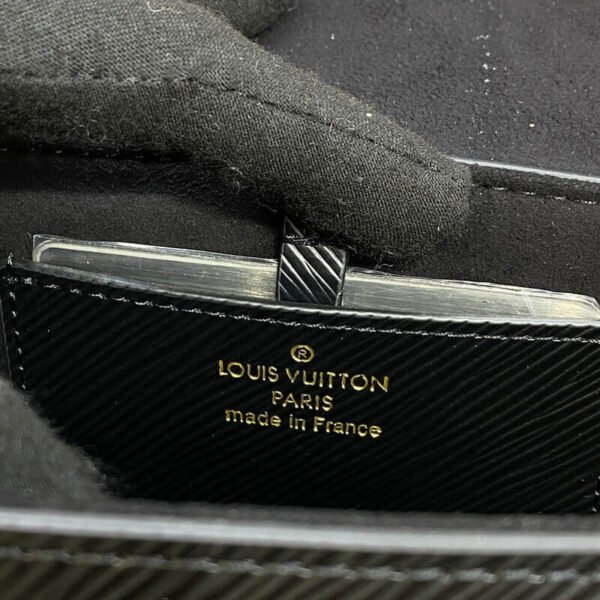Louis Vuitton Twist PM M21119