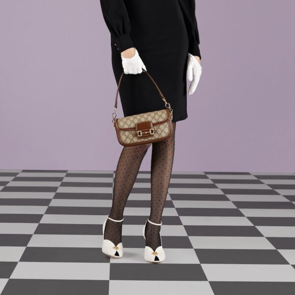 2DF21042-DBBF-D17E-2F82-4FE334E63F70_fe7bf51a-ea80-4b4f-bb00-ee206b25f4d6.jpg HORSEBIT 1955 SHOULDER BAG