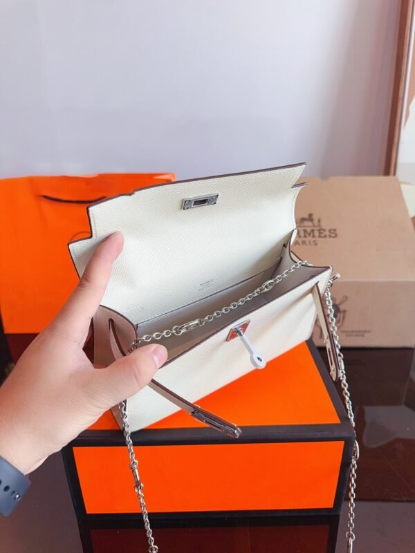 2E523A68-6644-D00B-2035-9697295030B5.jpg Kelly 20 Bag