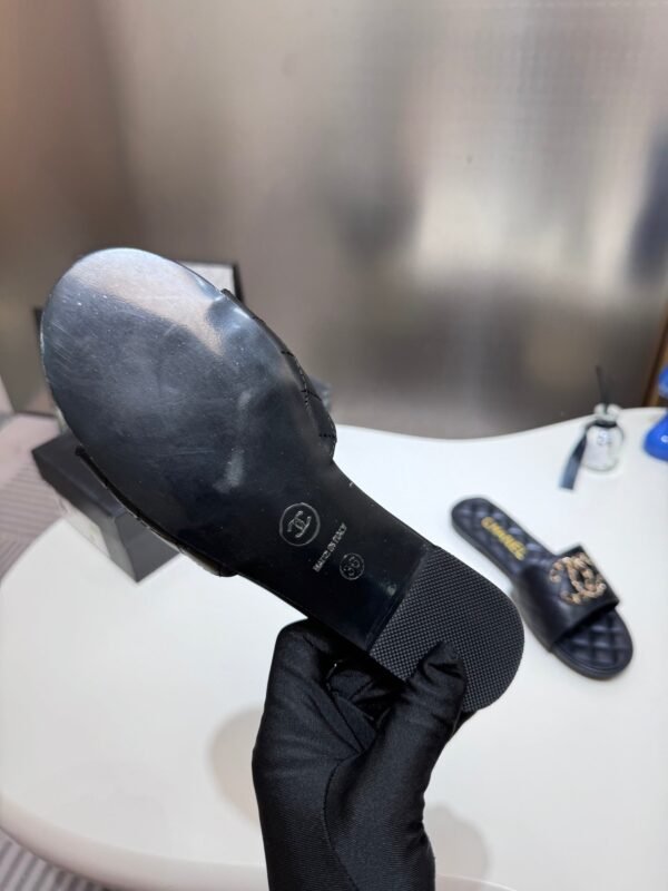 Chanel Women's Logo 25ss CC Sandal