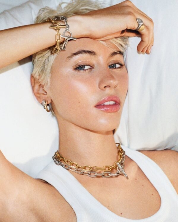 304263E7-9F03-1B55-E826-5B2F5595729B.jpg DY Madison Chain Necklace Sterling Silver with 18K Yellow Gold, 11mm